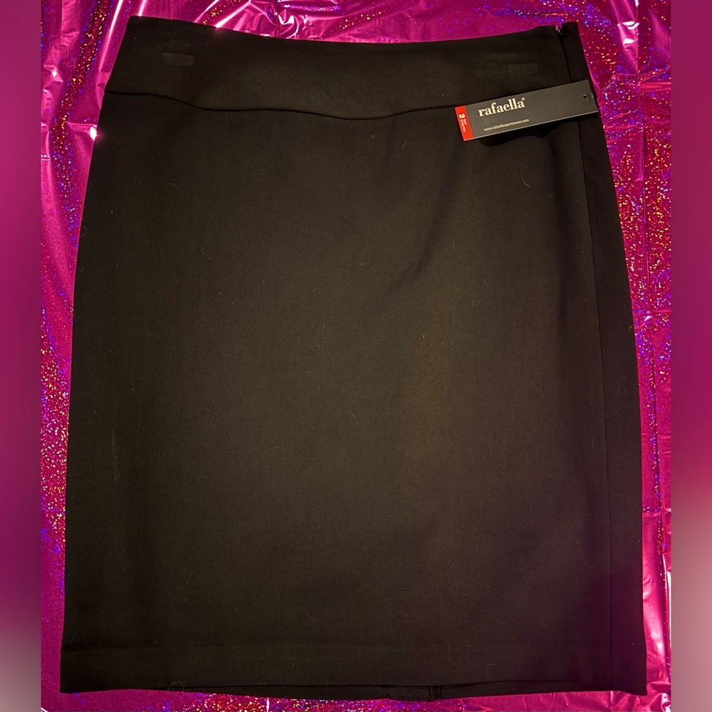NWT Rafaella Black Pencil Skirt 2-Way Stretch Lined and Pleated Side Zip Size 10
